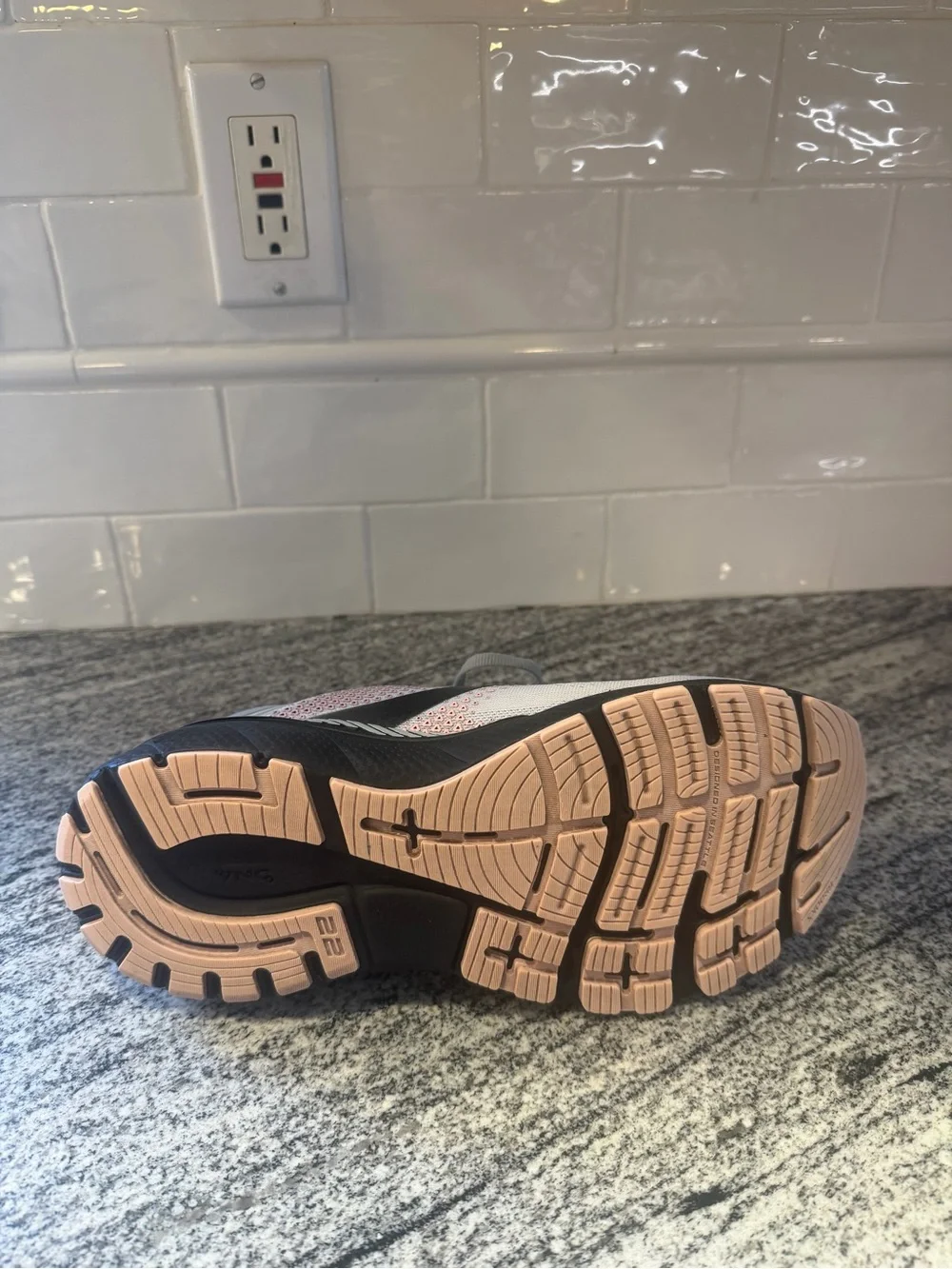 Brooks good used
